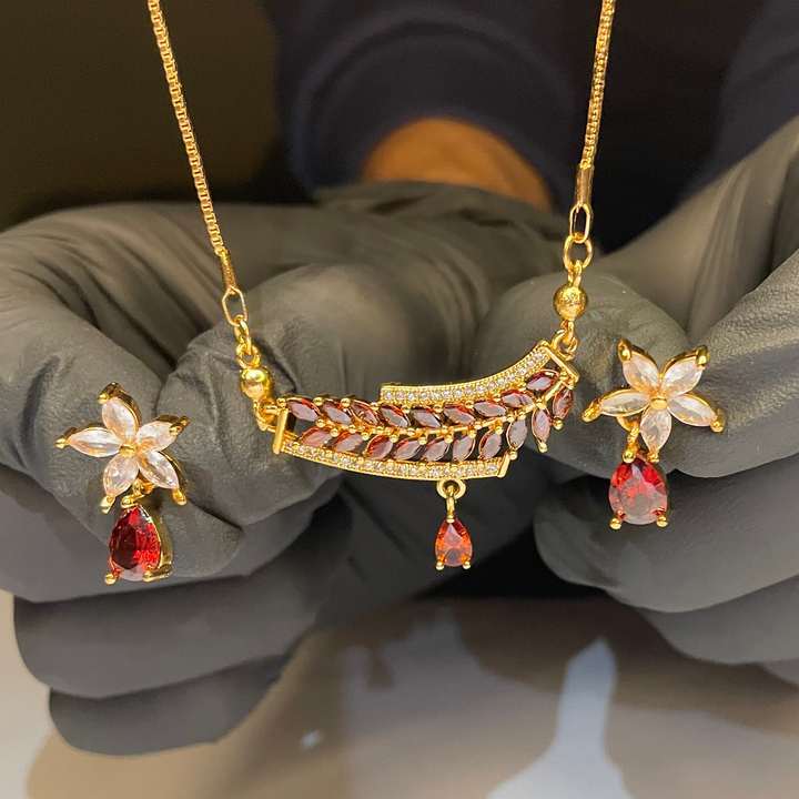Luxury Ruby Floral Necklace Se