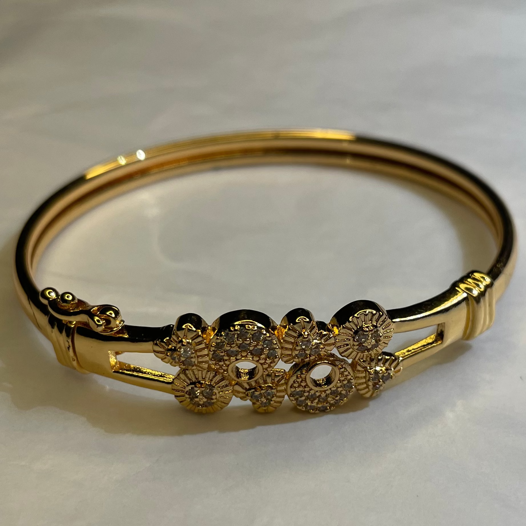 Luxury Crystal Floral Bracelet
