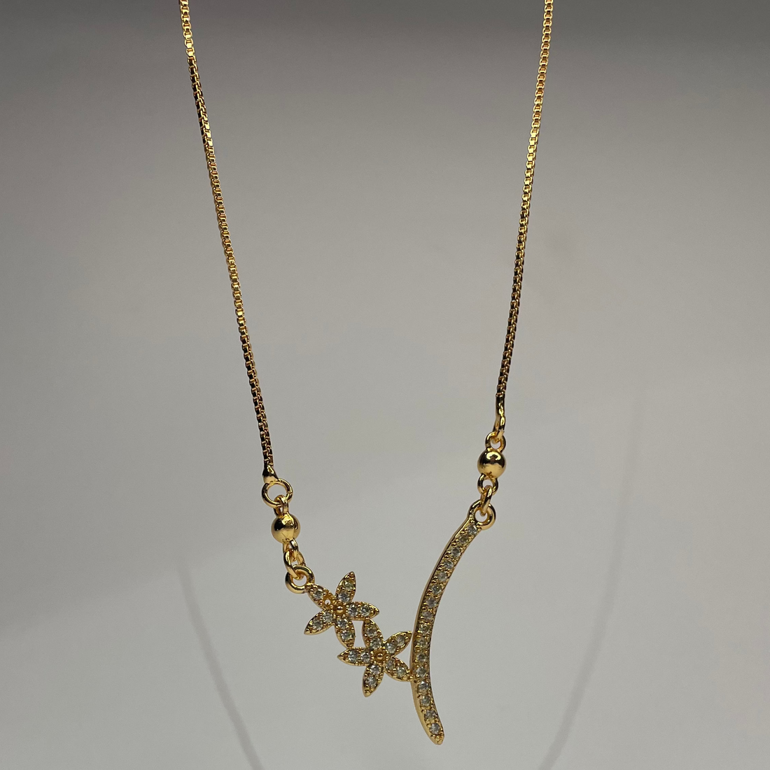 Luxury Butterfly Curve Pendant Necklace