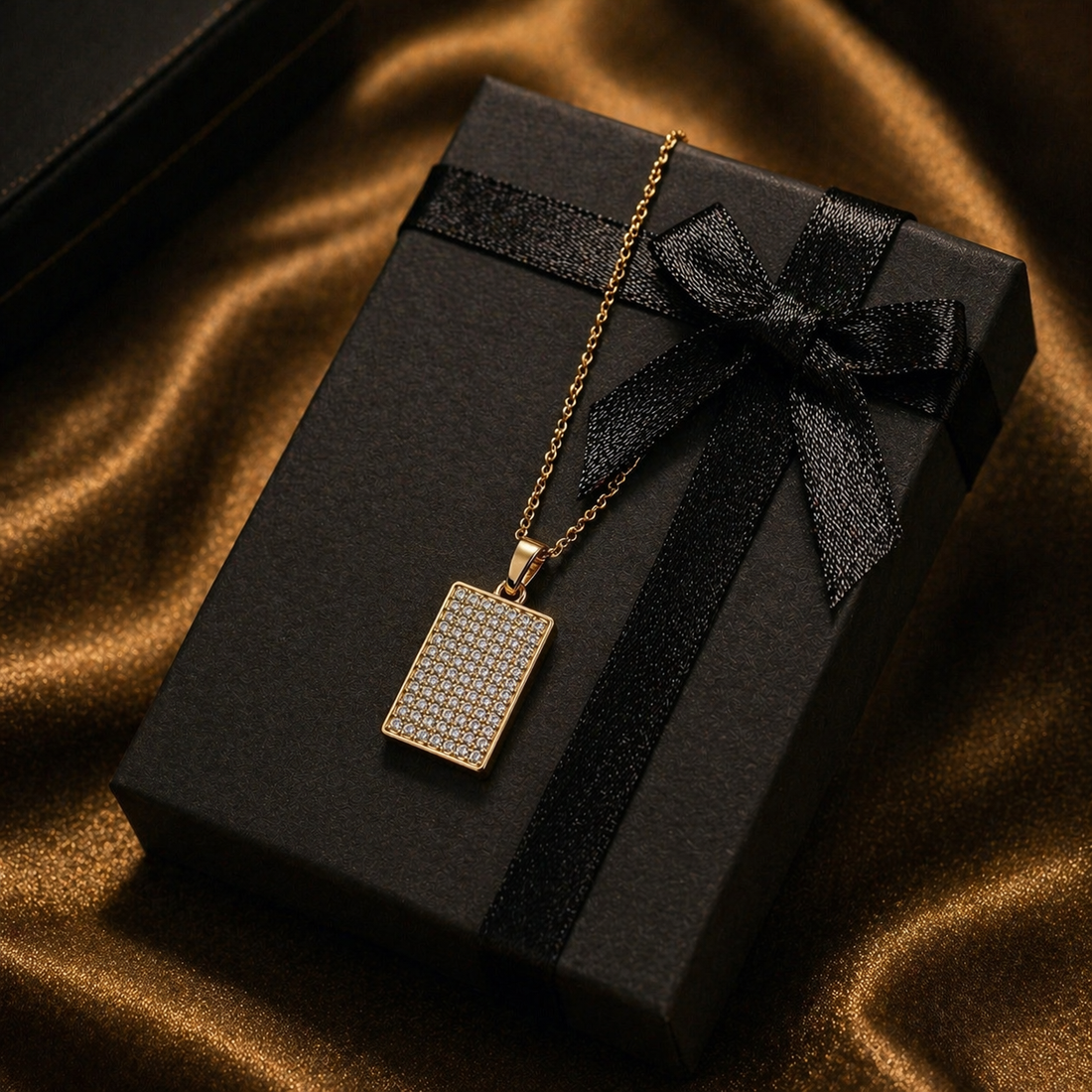 Luxury Crystal Pendant Necklace